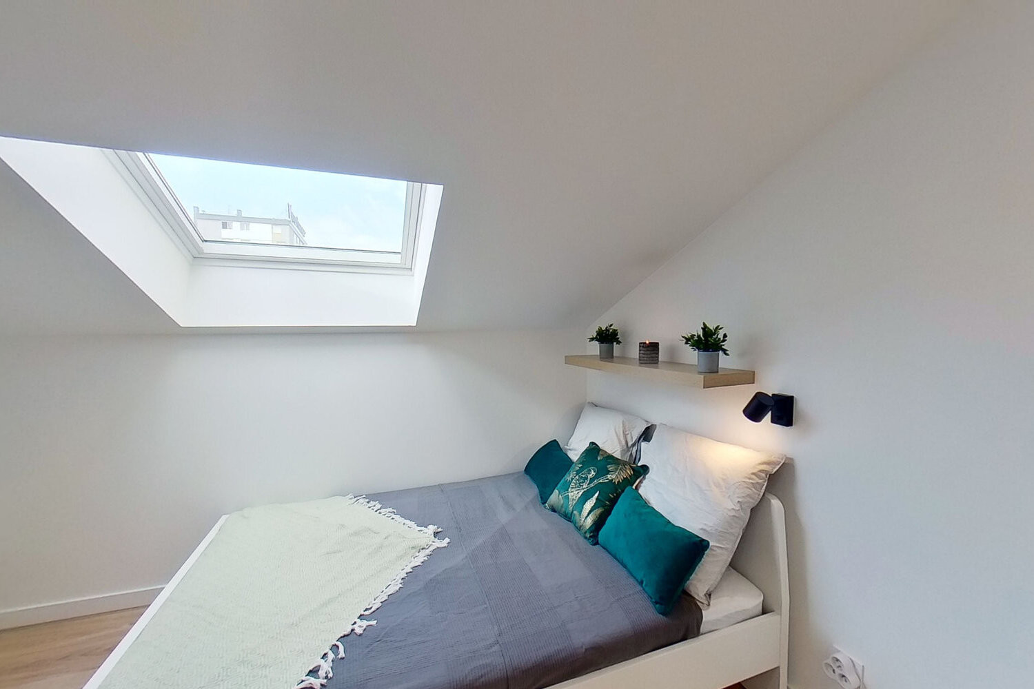 
                                                Colocation
                                                 Chambre en colocation maison meublé