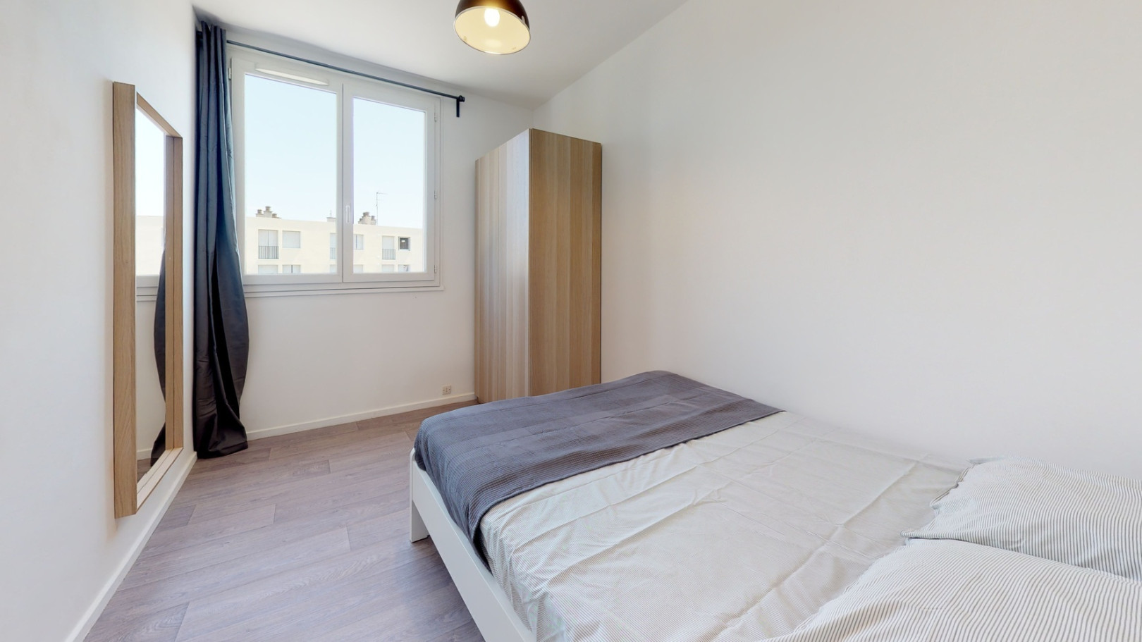 
                                                Colocation
                                                 Chambre en colocation appartement meublé