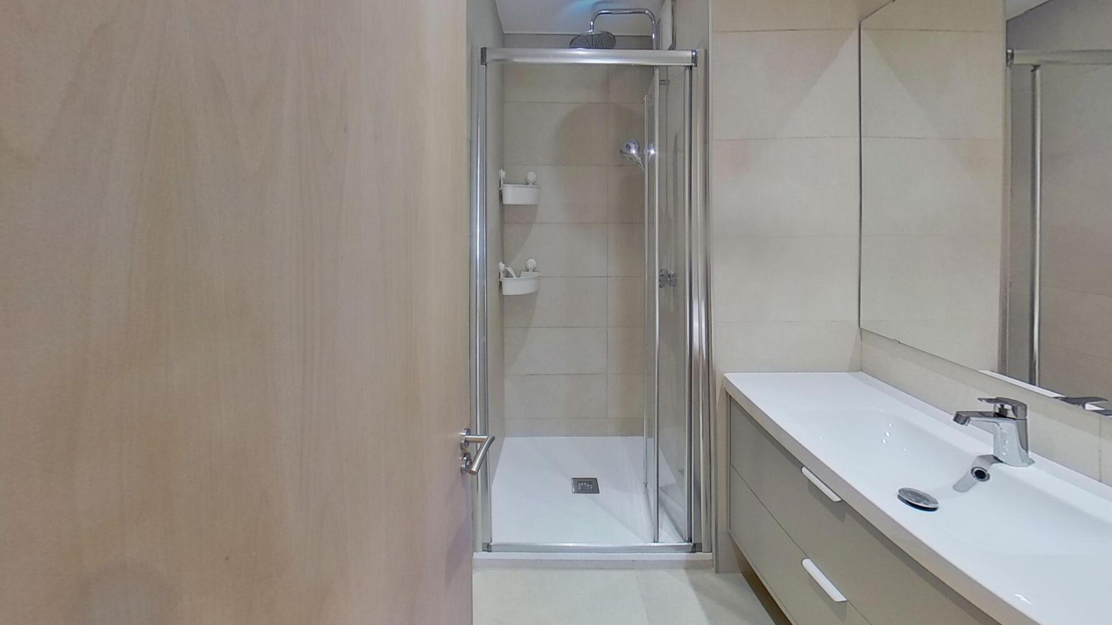 
                                                Colocation
                                                 Chambre en colocation appartement meublé