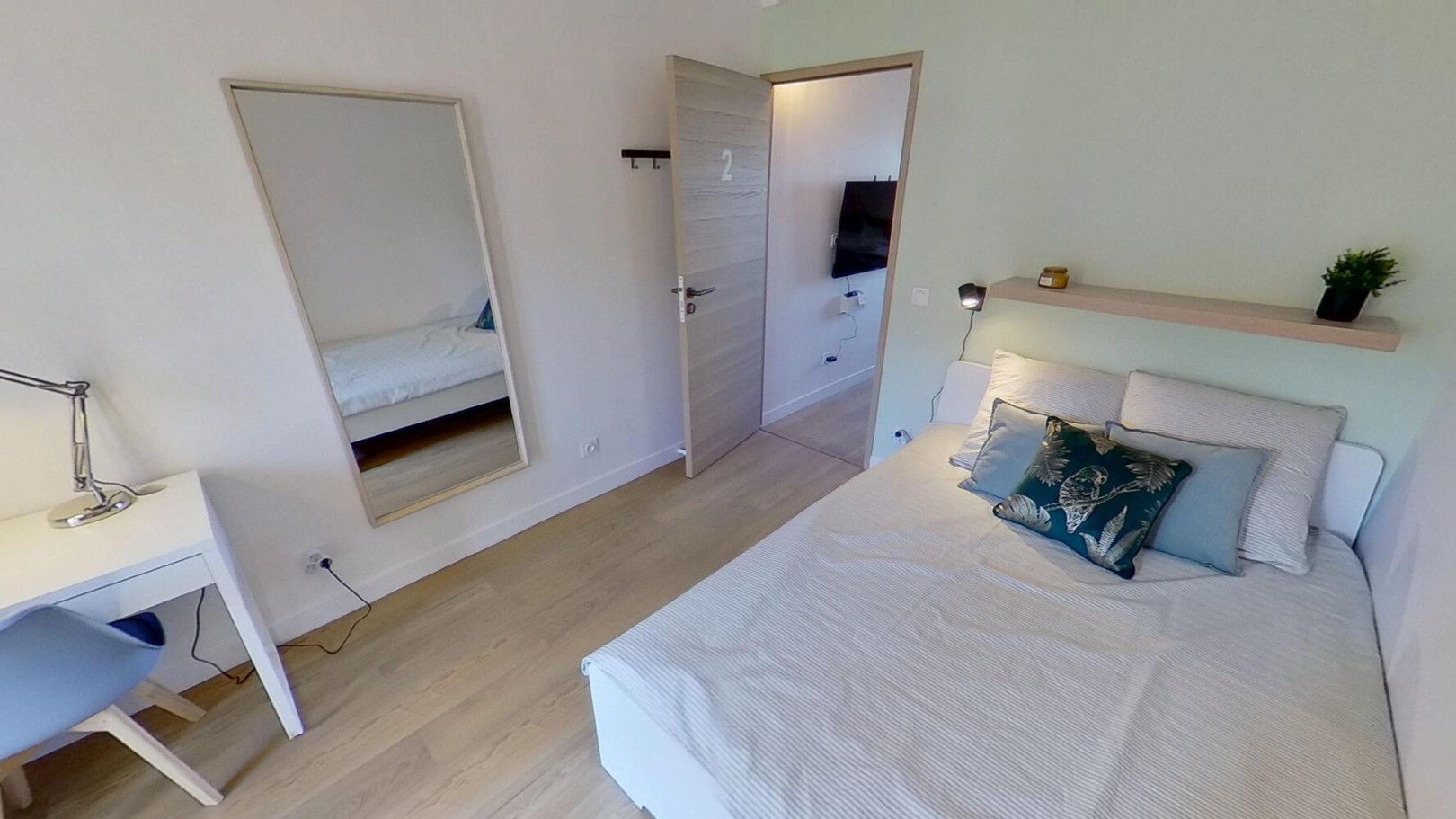 
                                                Colocation
                                                 Chambre en colocation appartement meublé