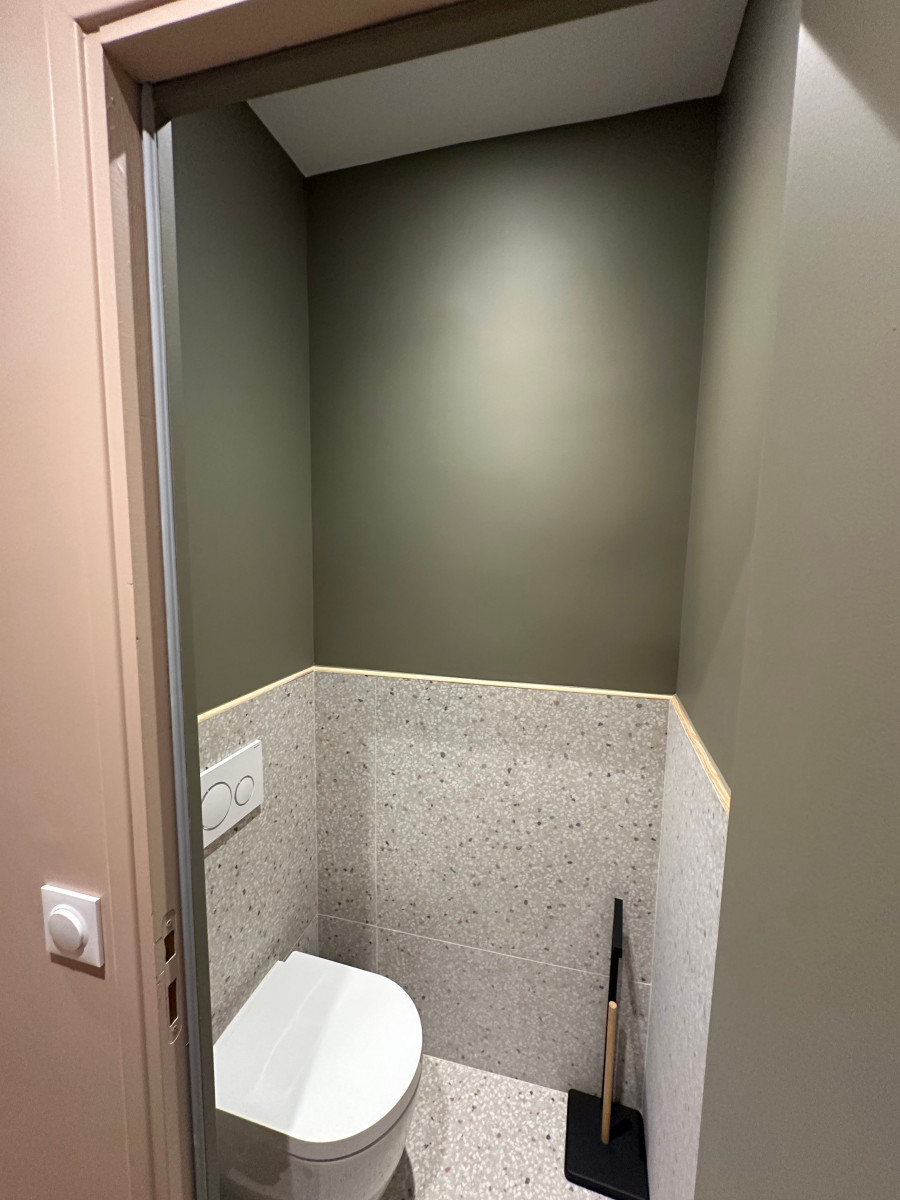 
                                                Location
                                                 Charmant 1 chambre & 1 salon refait à neuf – Ascenseur, proche métro Porte de Champerret (loyer tout inclus)