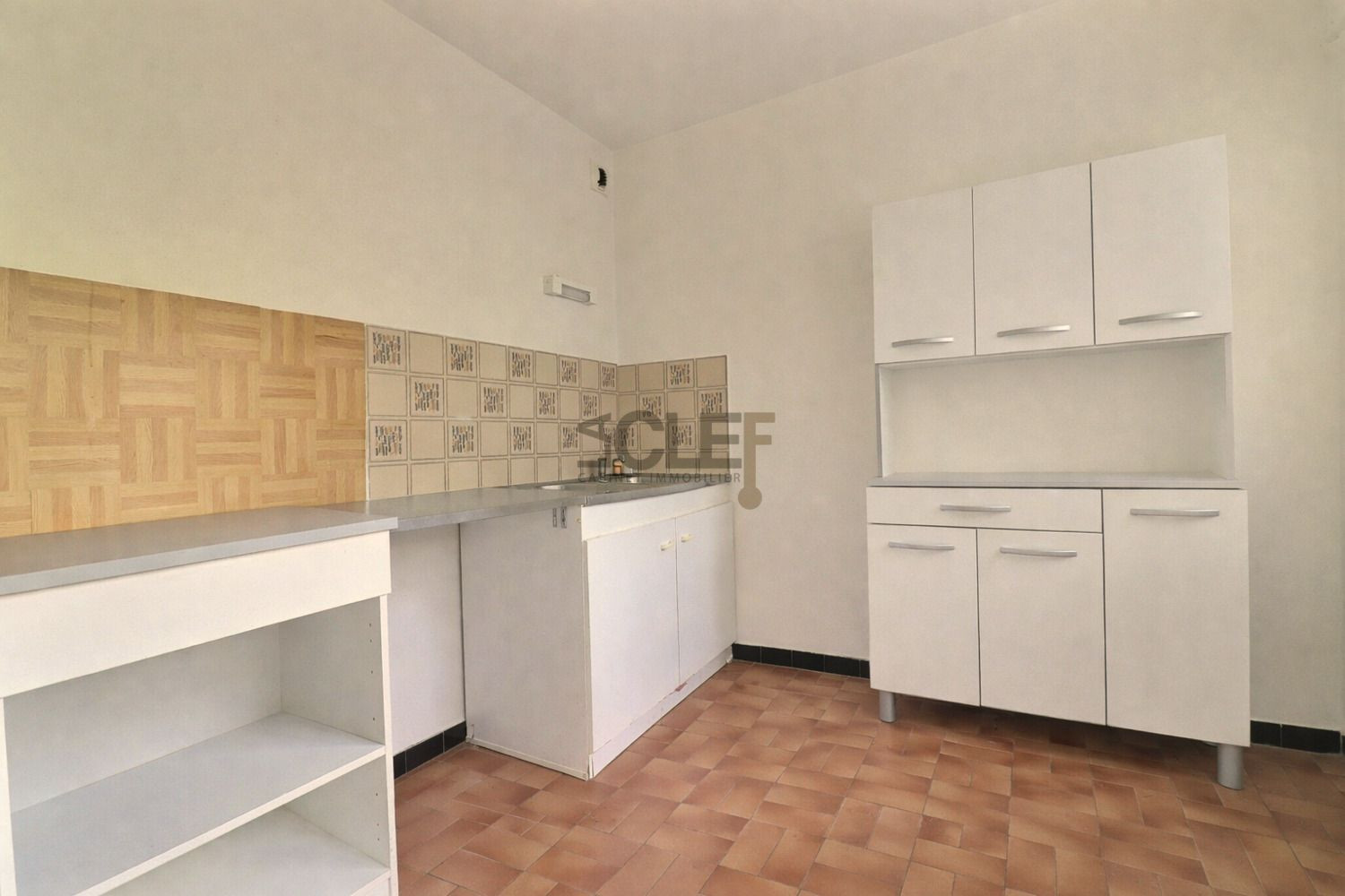
                                                Vente
                                                 charmant 2 pièces 27m², Bagneux