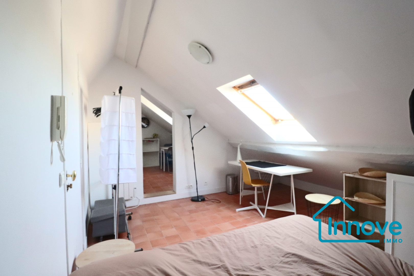 
                                                Vente
                                                 Charmant 2 pièces 38 m² Versailles Saint Louis