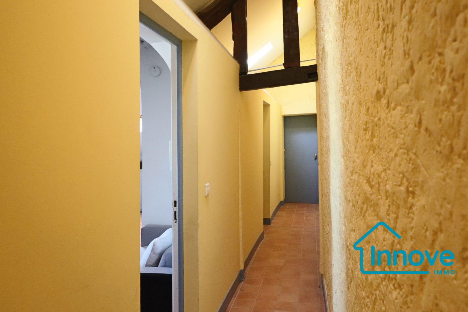 
                                                Vente
                                                 Charmant 2 pièces 38 m² Versailles Saint Louis