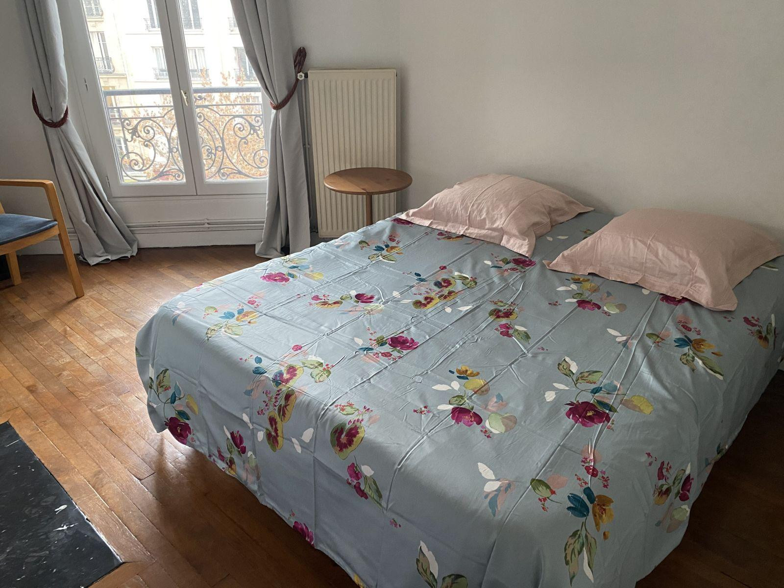 
                                                Location
                                                 Charmant 2 pièces