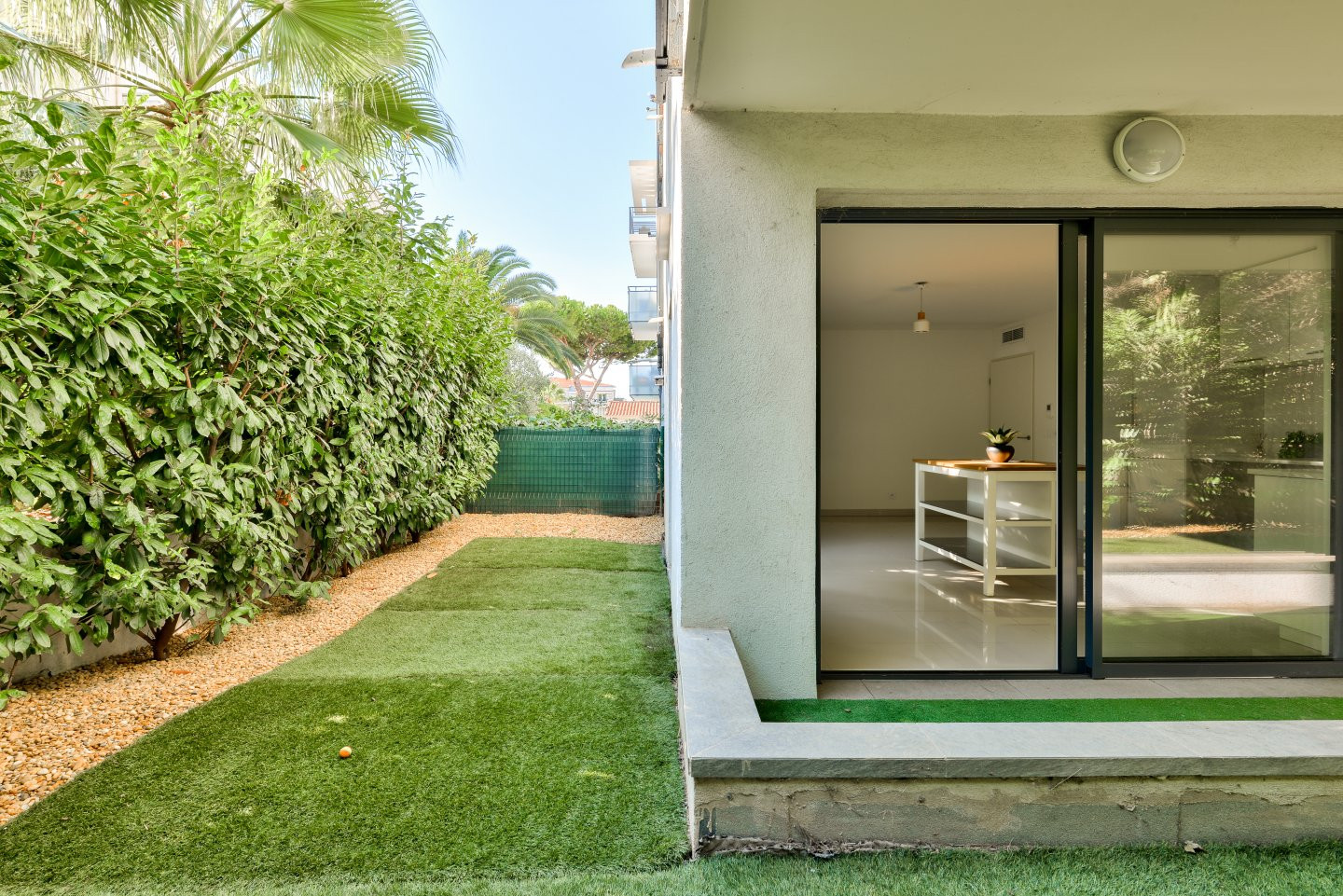 
                                                Vente
                                                 Charmant 2 pièces en parfait état,  jardin de 55m2
