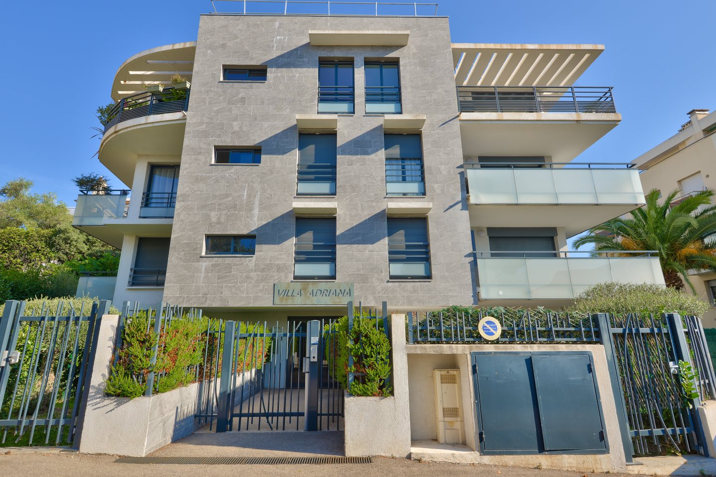 
                                                Vente
                                                 Charmant 2 pièces en parfait état,  jardin de 55m2