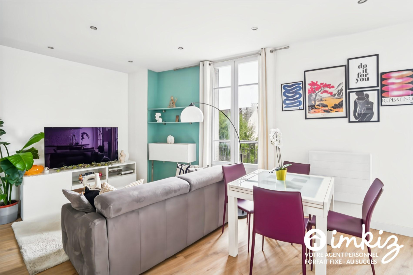 
                                                Vente
                                                 Charmant 2 pièces entre le RER E et le Métro 15