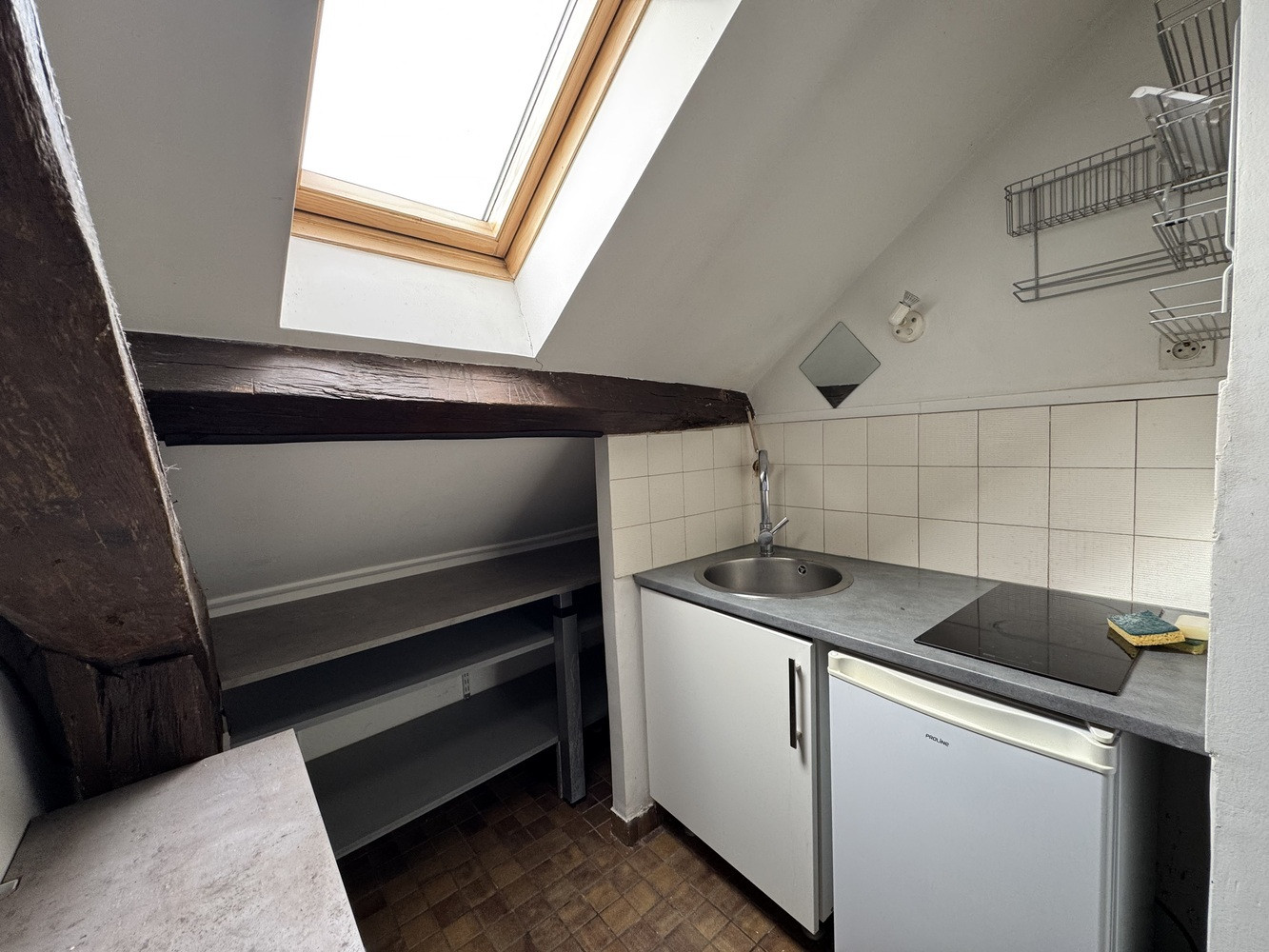
                                                Vente
                                                 CHARMANT 2 PIECES LE MARAIS - 50m2 au sol