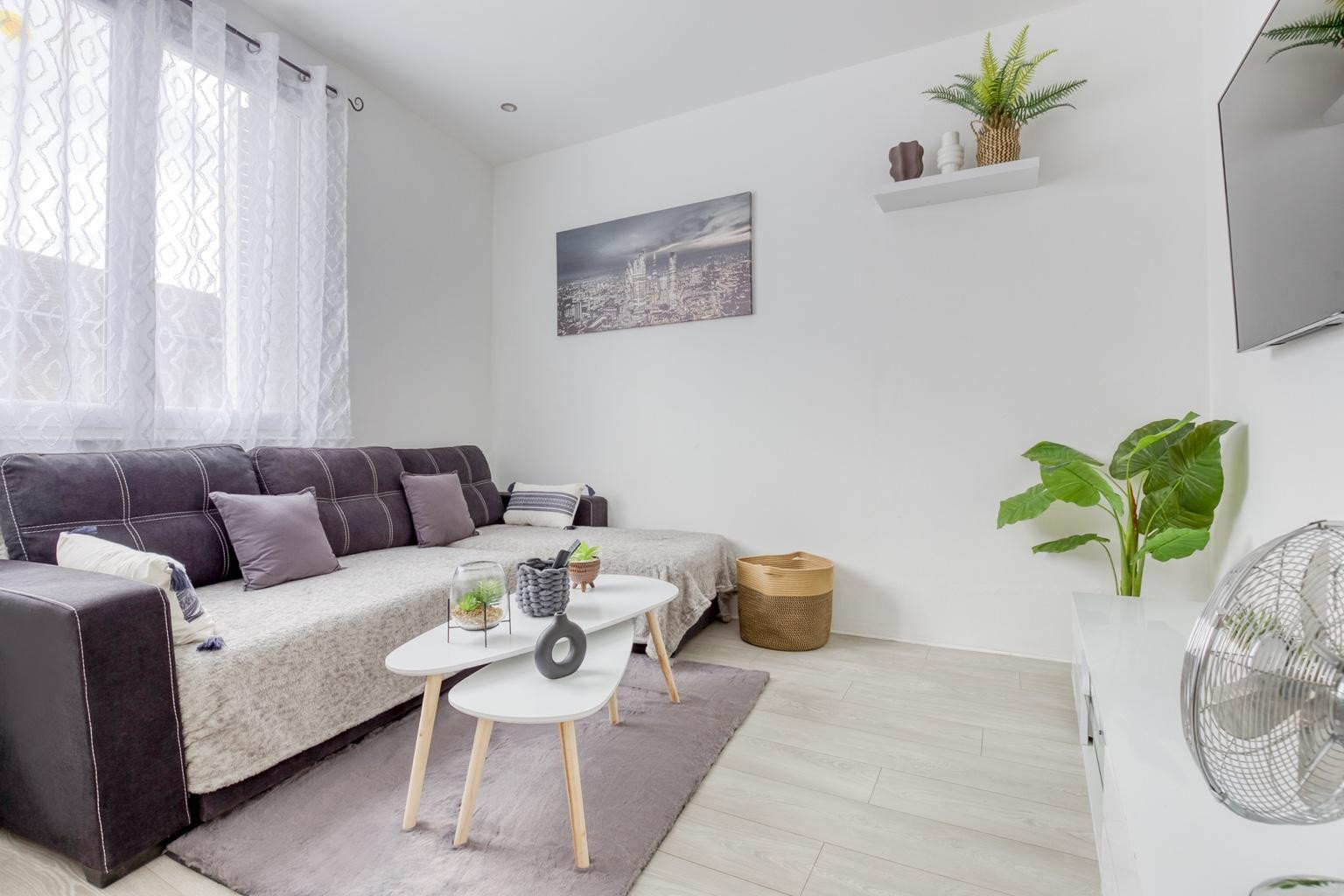 
                                                Location
                                                 Charmant 2 pièces meublé – 27 m² – Colombes