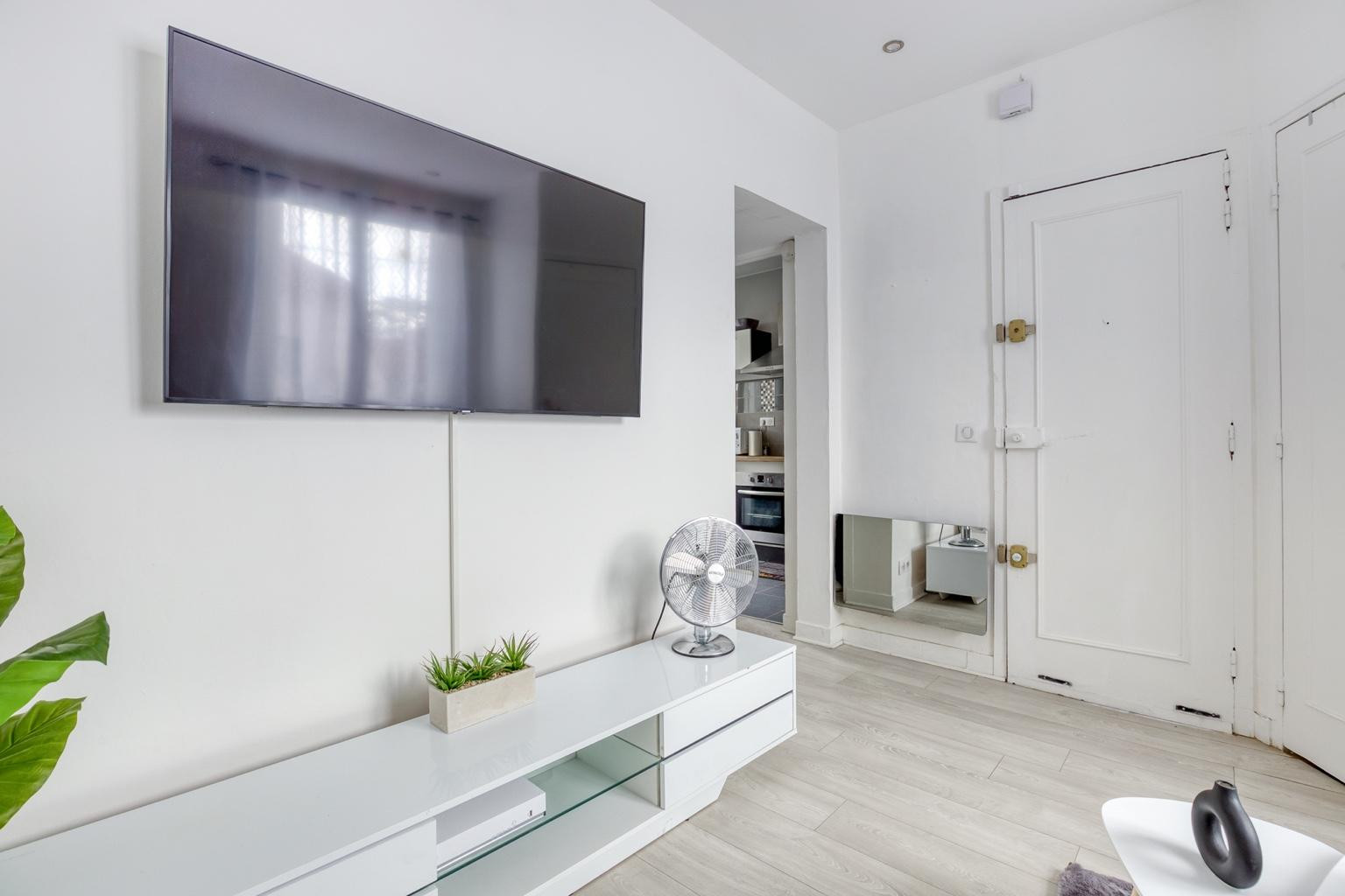 
                                                Location
                                                 Charmant 2 pièces meublé – 27 m² – Colombes