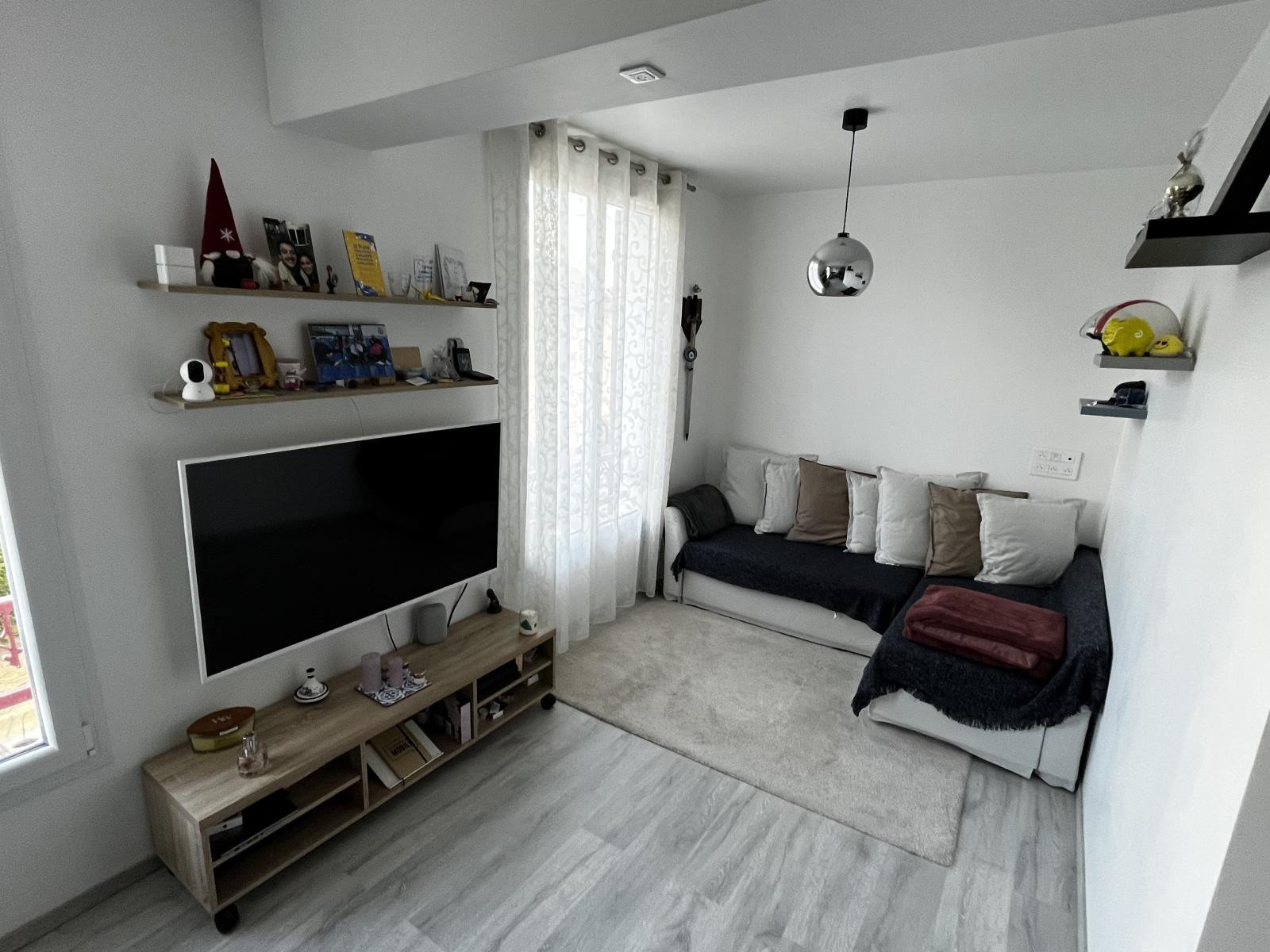 
                                                Location
                                                 Charmant 2 pièces Meublé de 39m²