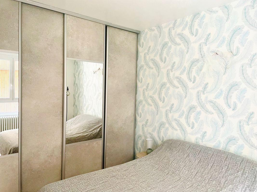 
                                                Location
                                                 Charmant 2 pièces meublé de 50m2