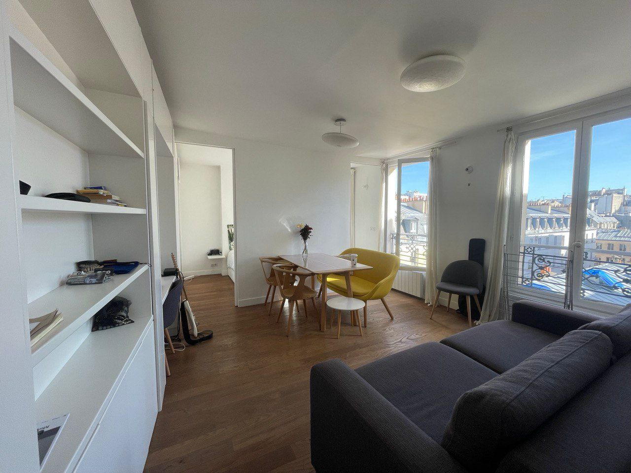 
                                                Location
                                                 Charmant 2 pièces meublé Paris 11