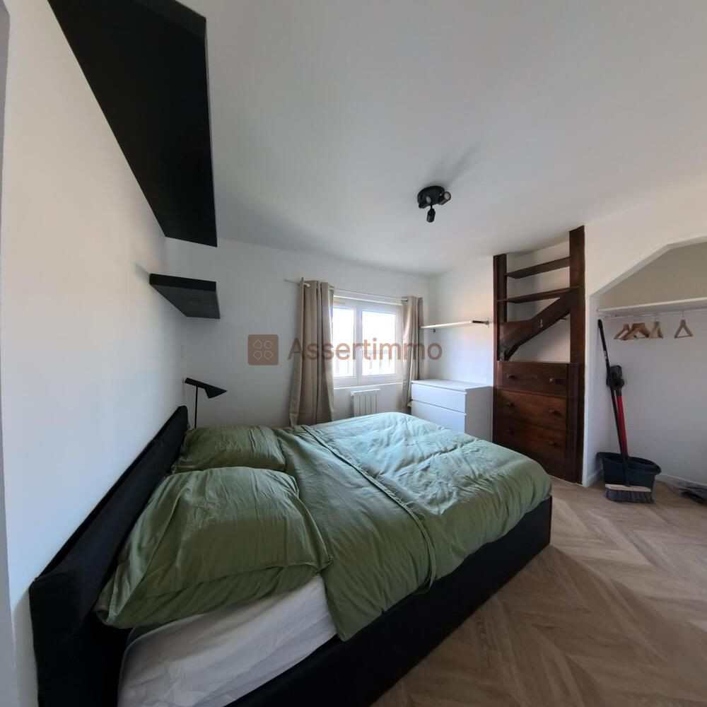 
                                                Location
                                                 Charmant 2 pièces meublé refait à neuf – plei