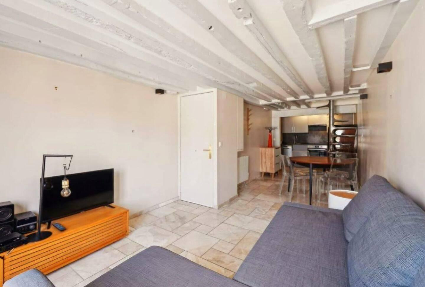 
                                                Location
                                                 Charmant 2 pièces près du Musée d'Orsay