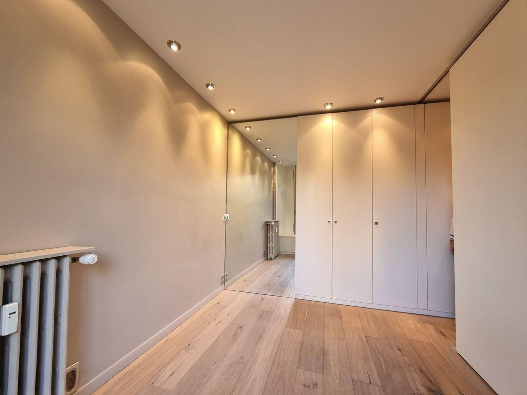 
                                                Location
                                                 Charmant 2 Pièces sans vis-à-vis