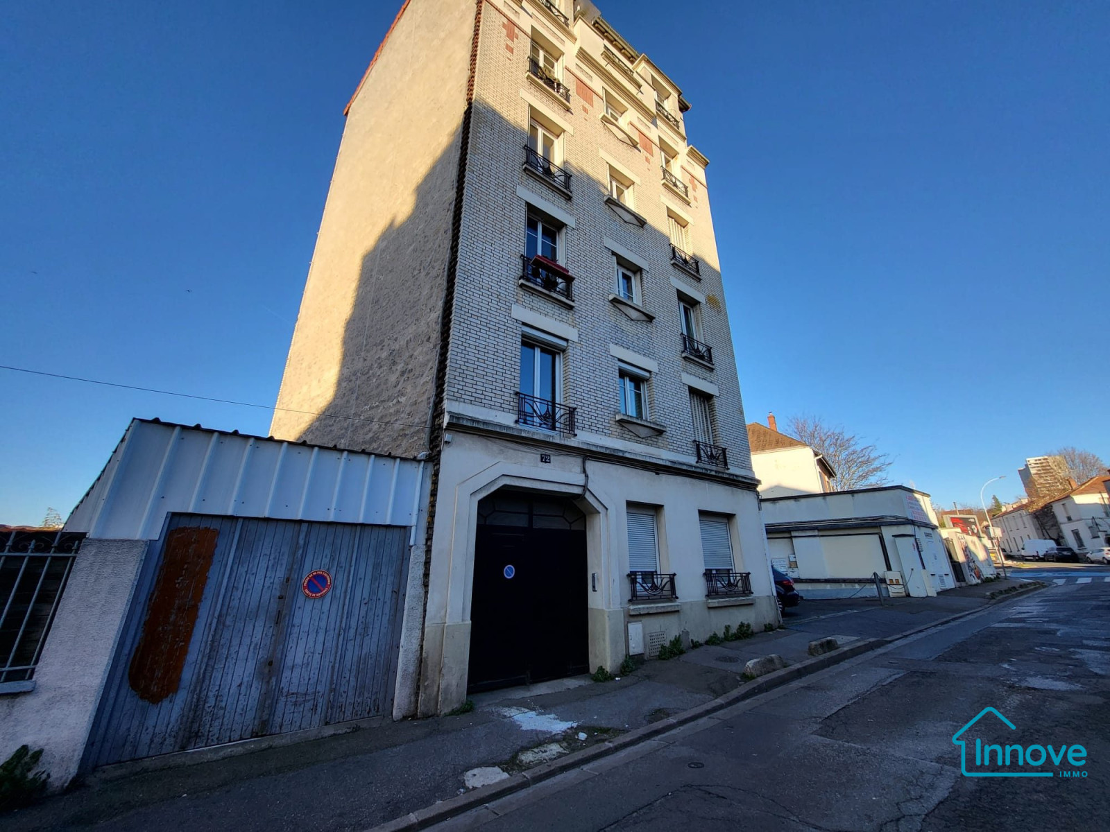 
                                                Vente
                                                 Charmant 2 pièces sur cour - Bagnolet