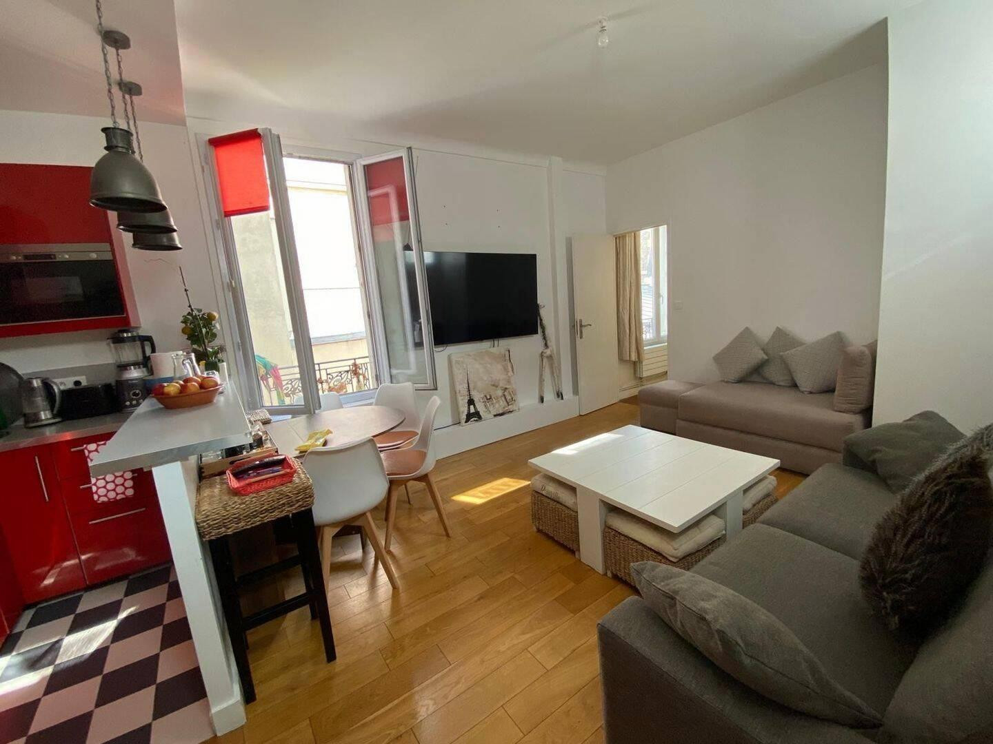 
                                                Location
                                                 CHARMANT 2P 35m2 MEUBLÉ PARIS 17ÈME