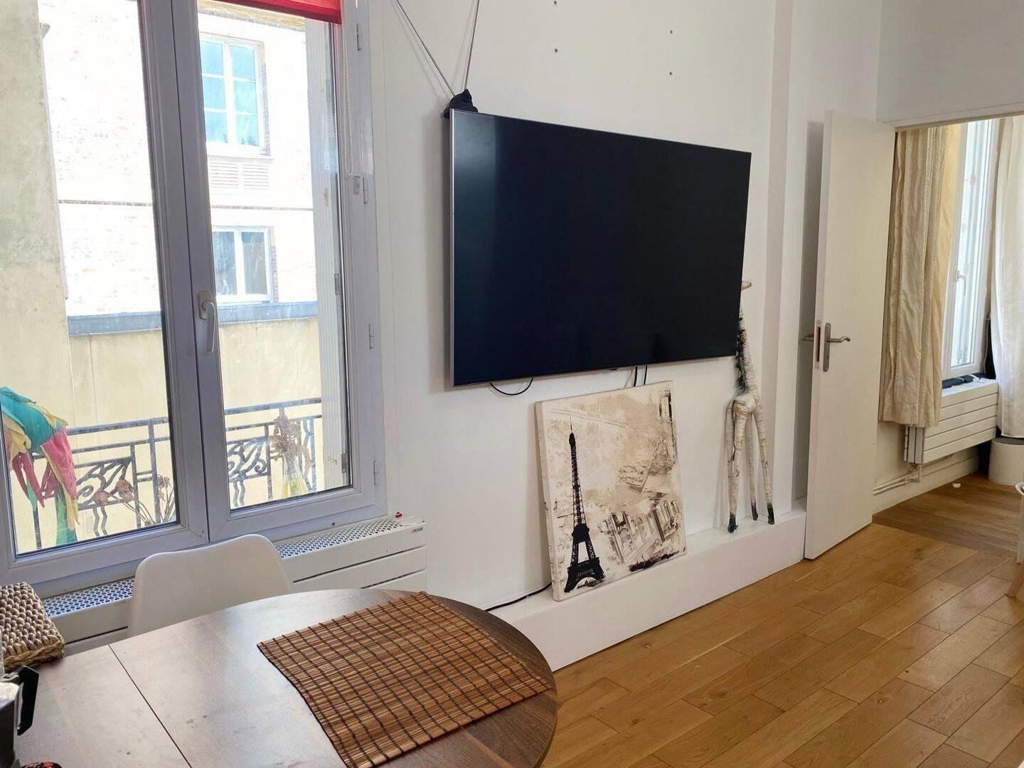 
                                                Location
                                                 CHARMANT 2P 35m2 MEUBLÉ PARIS 17ÈME