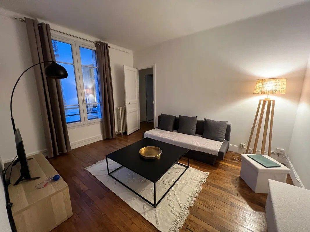 
                                                Location
                                                 Charmant 2P 41m² meublé calme et lumineux