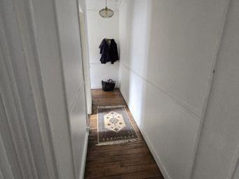 
                                                Location
                                                 Charmant 2P meublé 44m² dans quartier prisé
