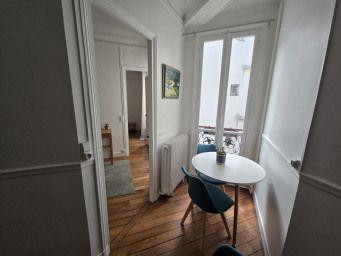 
                                                Location
                                                 Charmant 2P meublé 44m² dans quartier prisé