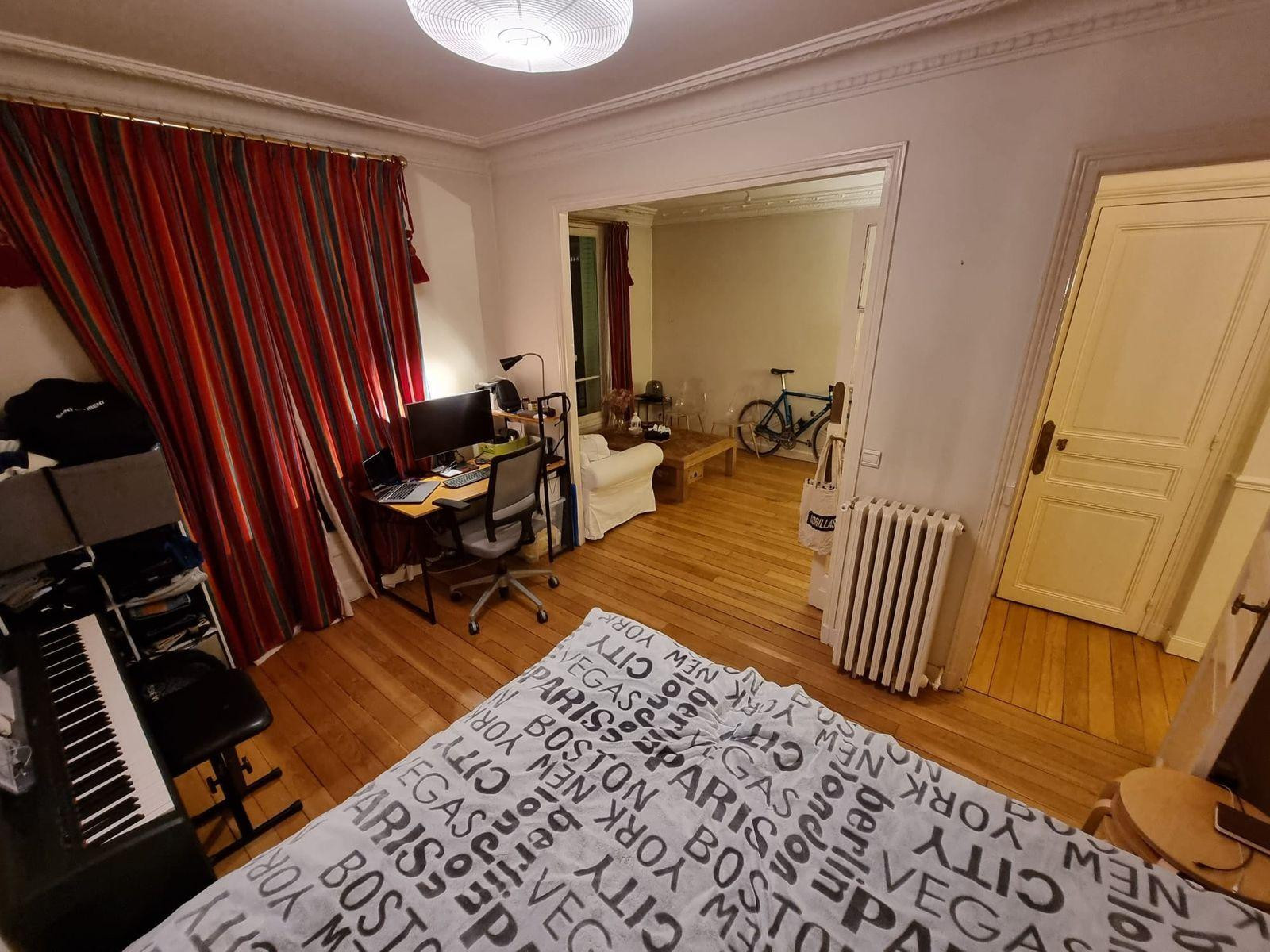 
                                                Location
                                                 Charmant 3 pièces calme et idéalement situé