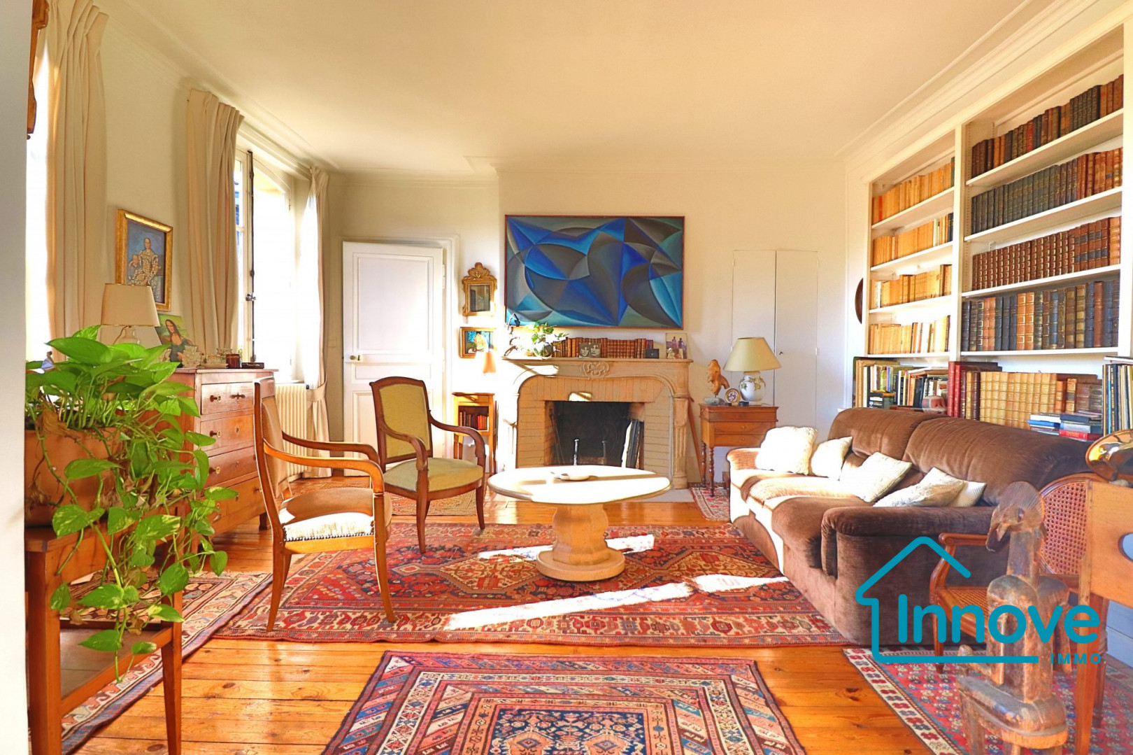 
                                                Vente
                                                 Charmant appartement 113 m² Versailles Saint Louis