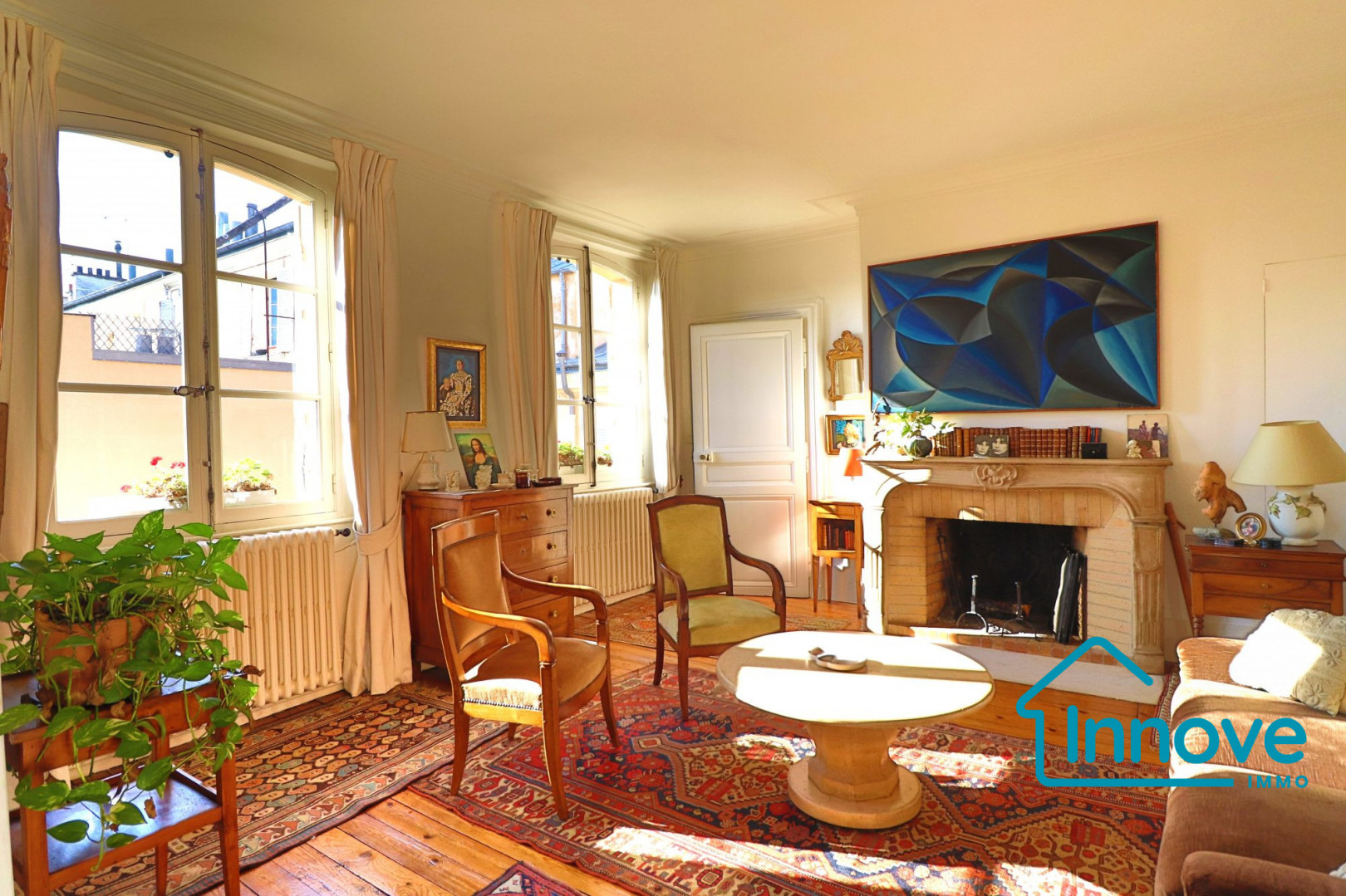 
                                                Vente
                                                 Charmant appartement 113 m² Versailles Saint Louis
