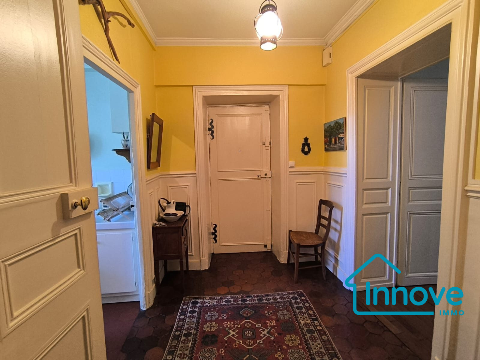 
                                                Vente
                                                 Charmant appartement 113 m² Versailles Saint Louis
