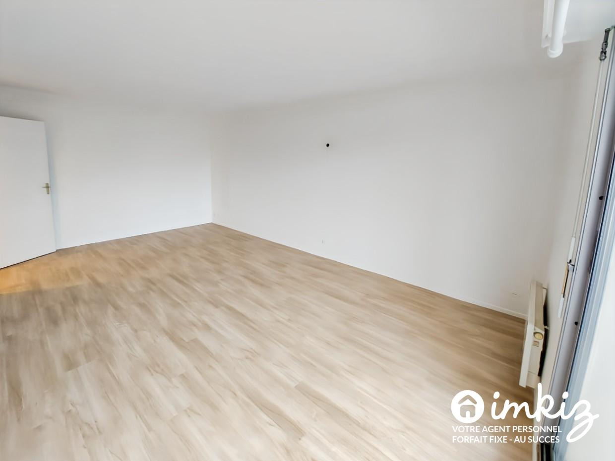 
                                                Vente
                                                 Charmant appartement 2 pièces