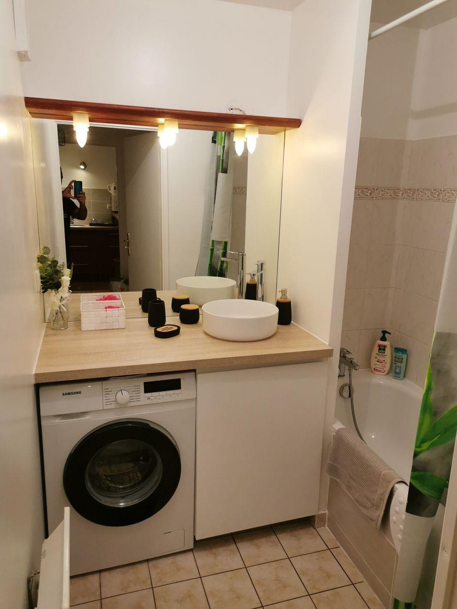 
                                                Location
                                                 Charmant appartement 2 pièces
