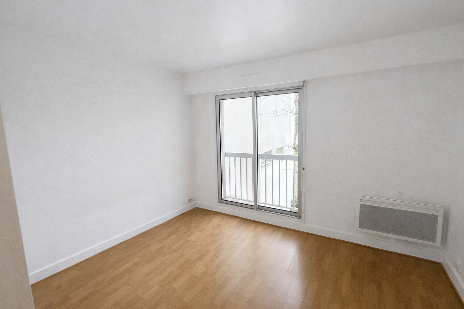
                                                Vente
                                                 Charmant Appartement 2 Pièces avec Parking à Neuilly-sur-Seine