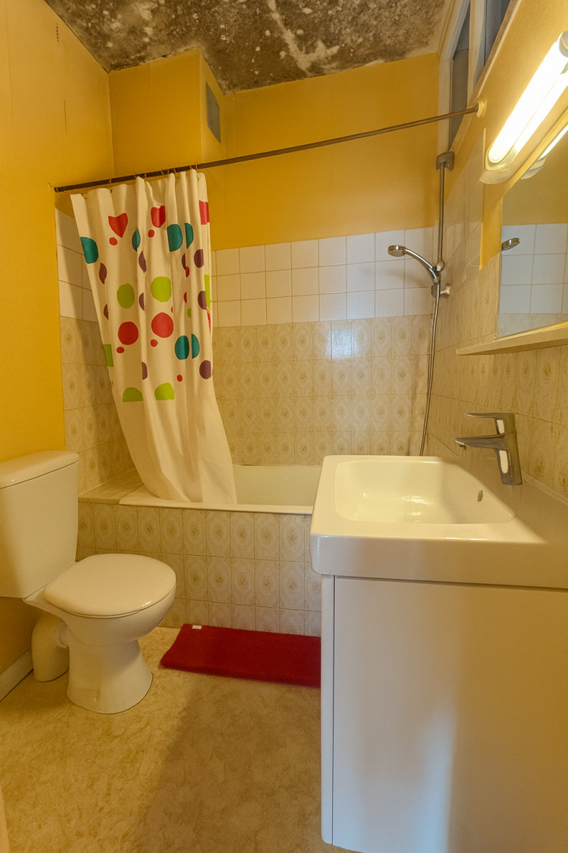 
                                                Vente
                                                 Charmant appartement à vendre dans un quartier prisé d’Angers