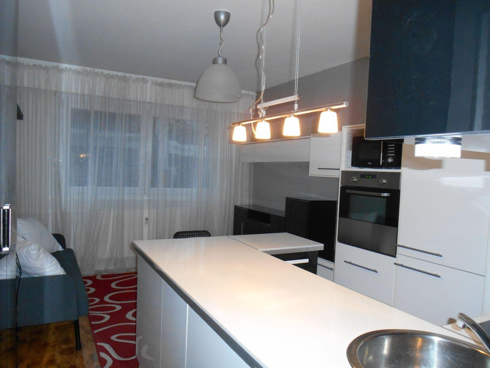 
                                                Location
                                                 Charmant appartement au coeur de l'Esplanade