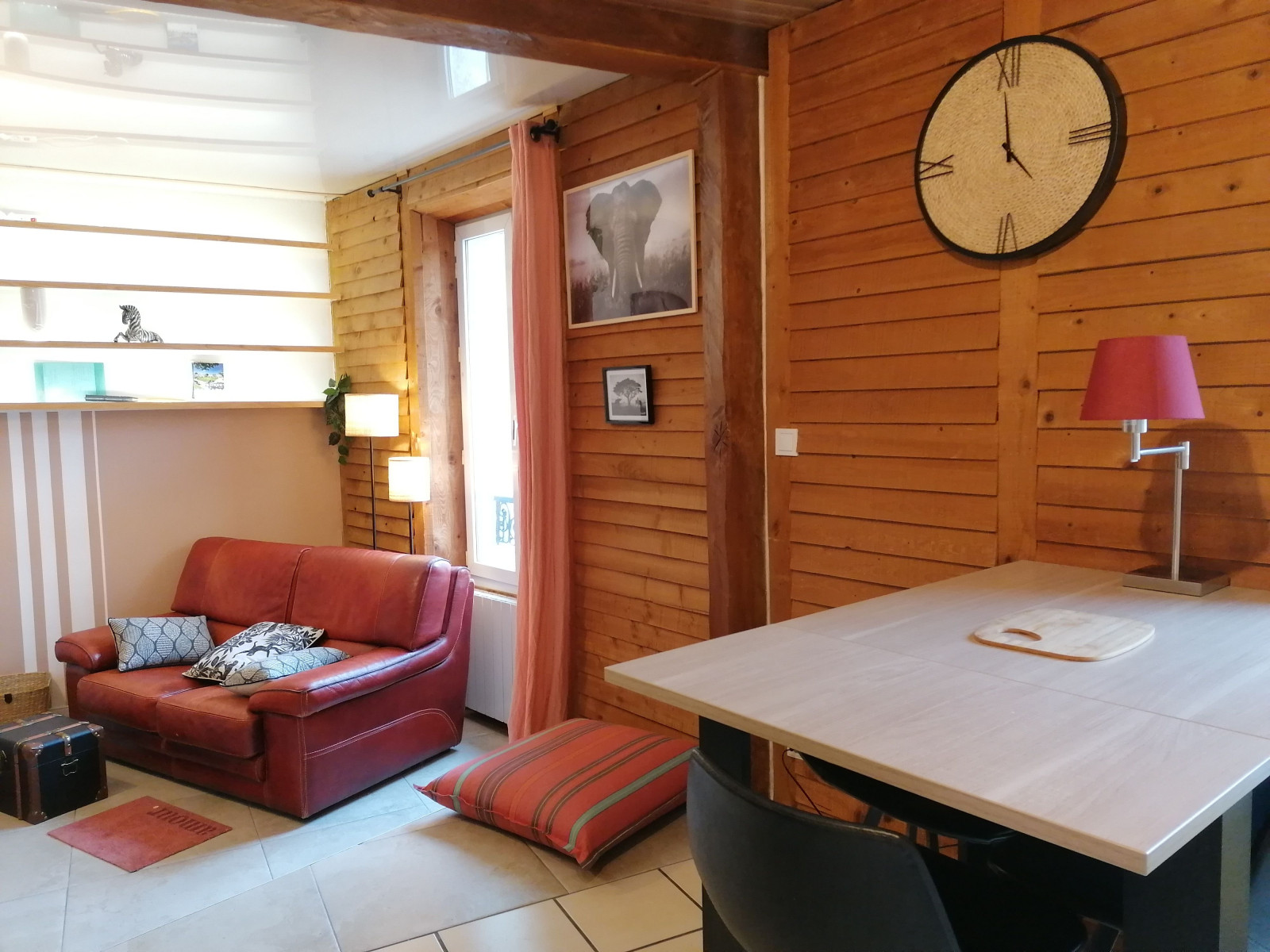 
                                                Location
                                                 Charmant appartement avec espace extérieur (loyer tout inclus)