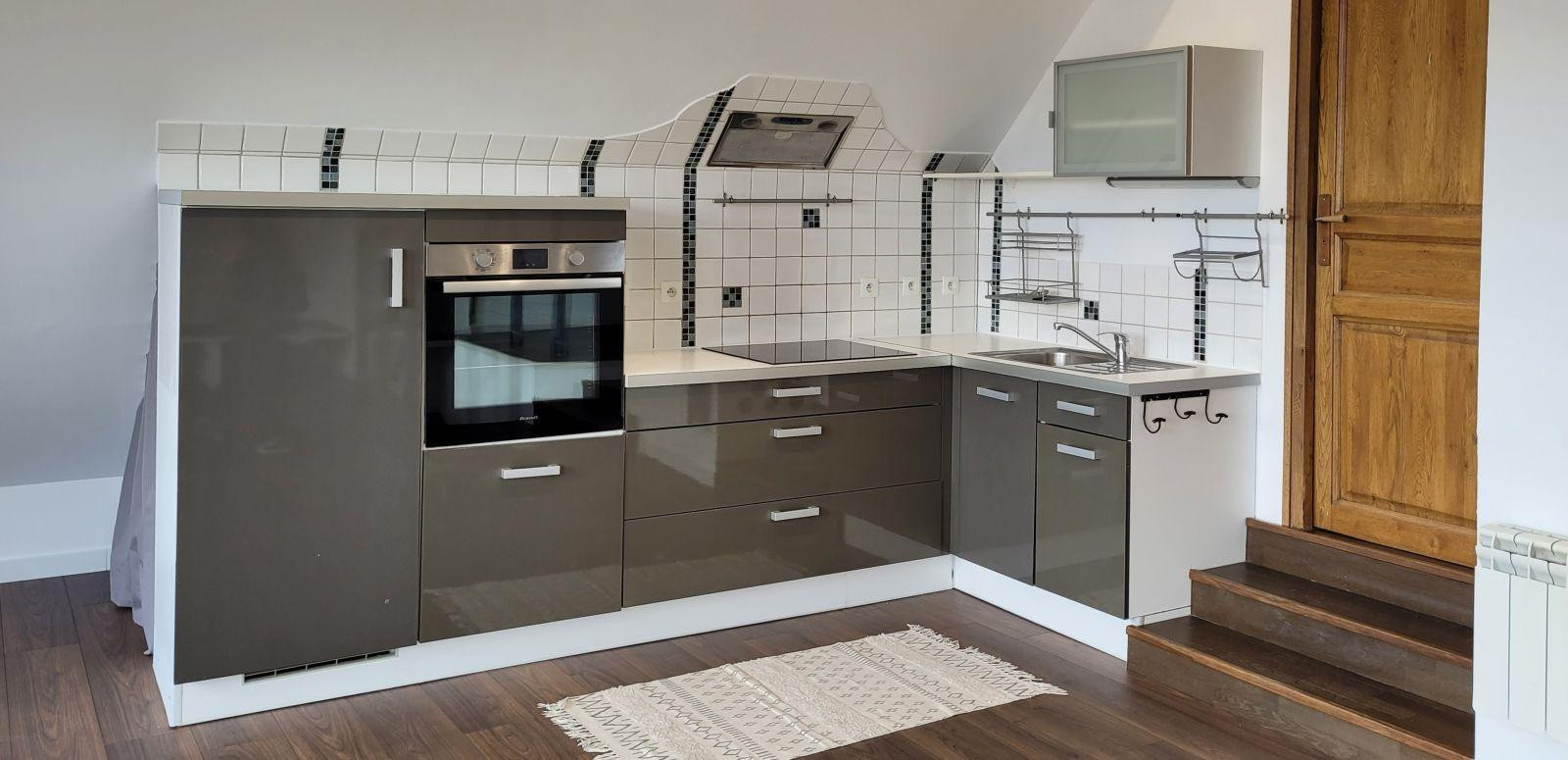
                                                Location
                                                 Charmant appartement F2 avec jardin