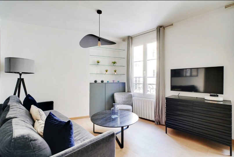 
                                                Location
                                                 Charmant appartement meuble - ARC DE TRIOMPHE