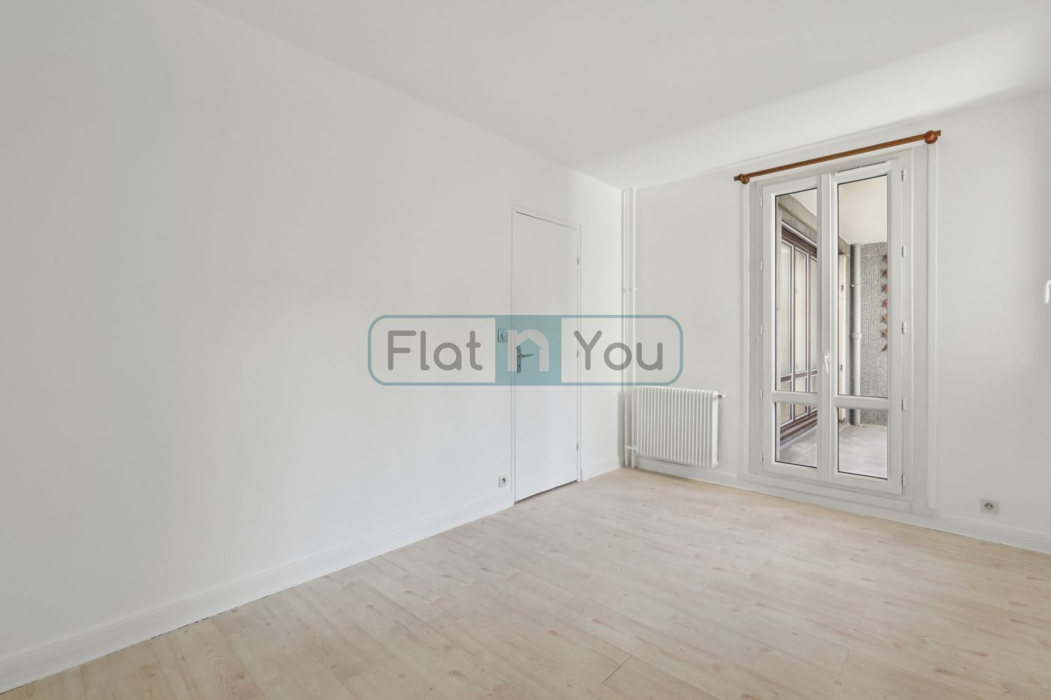 
                                                Location
                                                 Charmant Appartement - Paris 18ème