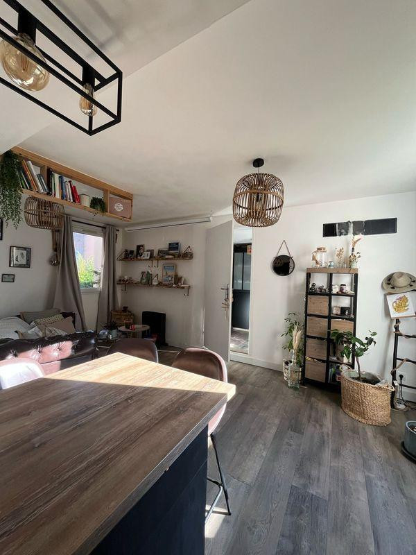 
                                                Location
                                                 Charmant appartement T1 bis  40m² avec parking