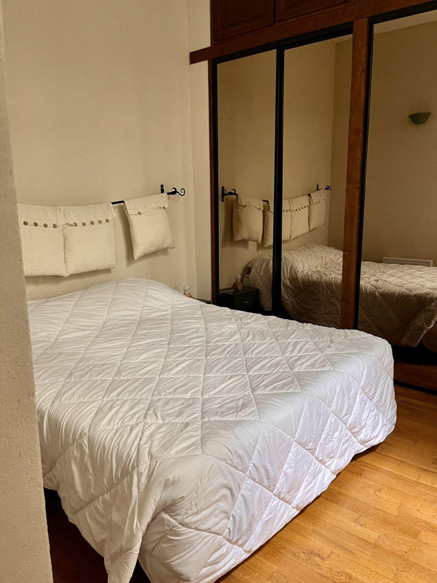 
                                                Location
                                                 Charmant Appartement T3 atypique Paris 14