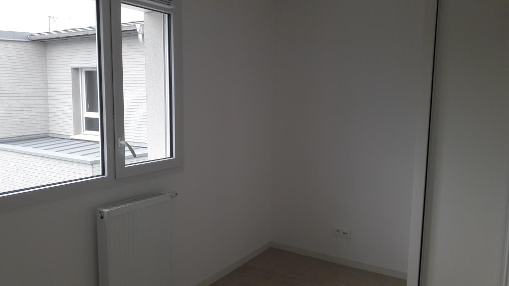 
                                                Location
                                                 Charmant appartement T3 avec terrasse et parking