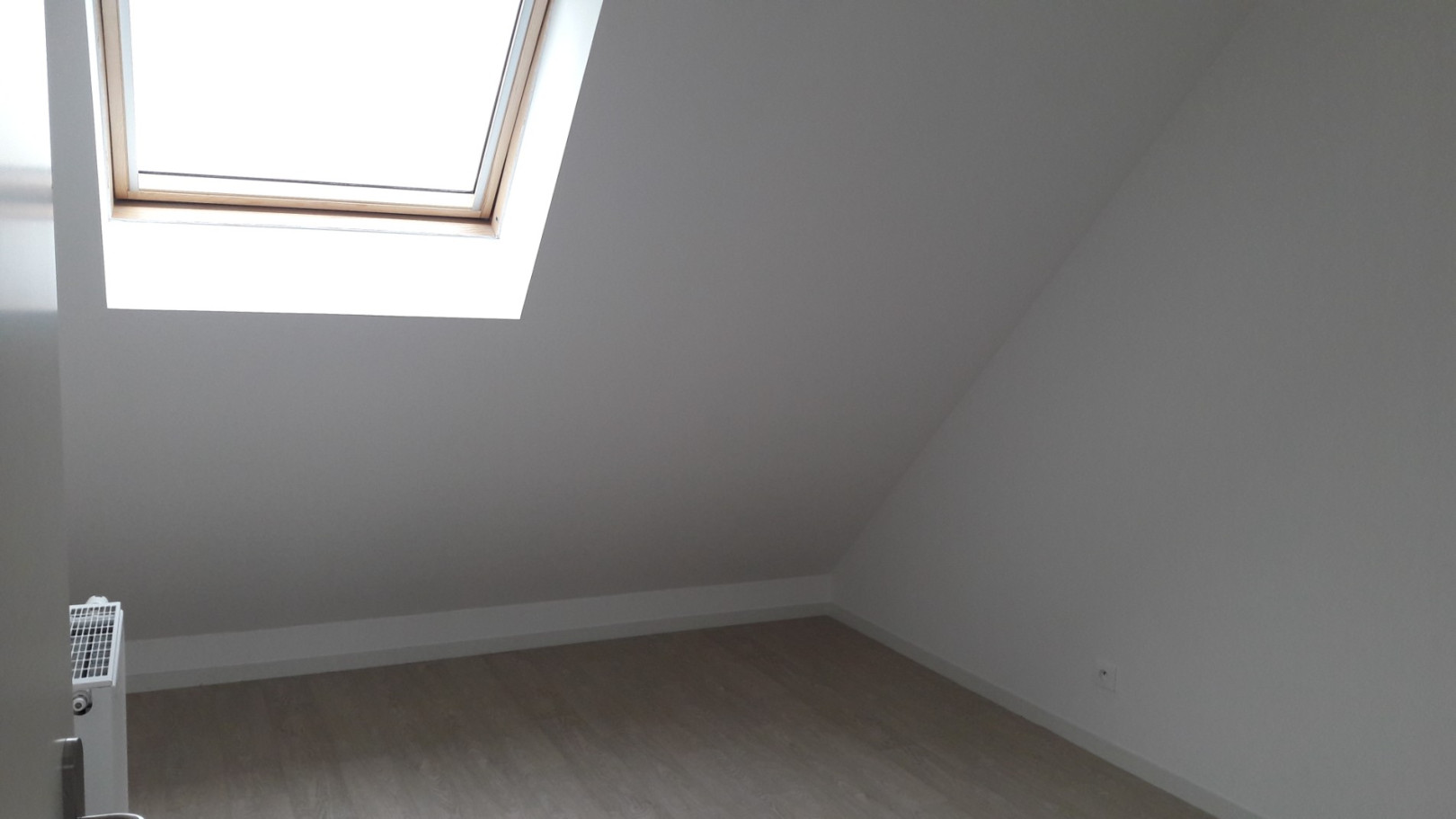 
                                                Location
                                                 Charmant appartement T3 avec terrasse et parking