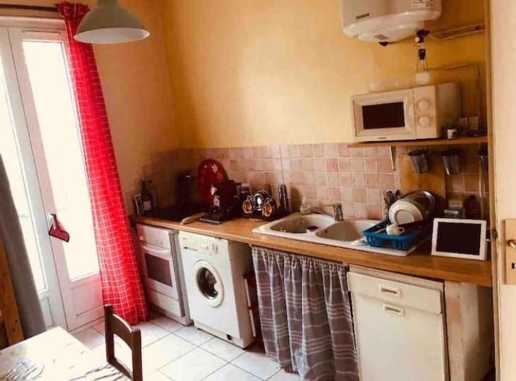 
                                                Location
                                                 Charmant Confortable T2 meublé Quartier Mutualiste