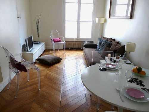 
                                                Location
                                                 Charmant deux pièces de 43 m2, idéalement situé.