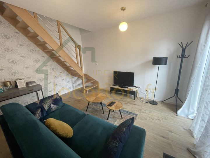 
                                                Location
                                                 Charmant Duplex Meublé de 41 m² à Saint-Quentin 02100