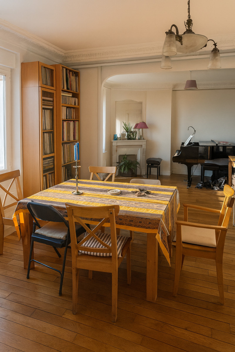 
                                                Vente
                                                 Charmant Duplex T3 à Meudon : dernier étage, vue imprenable