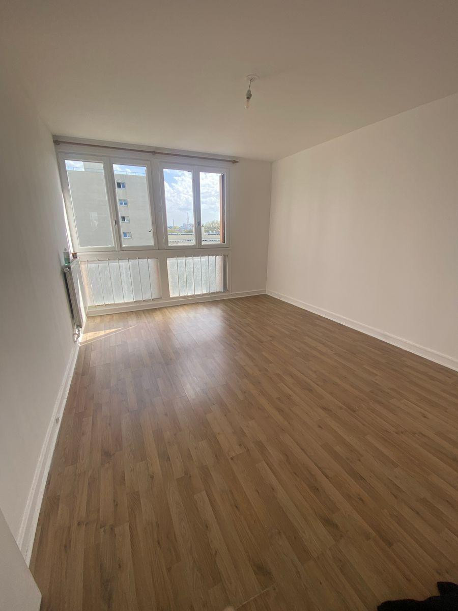 
                                                Location
                                                 Charmant et lumineux appartement