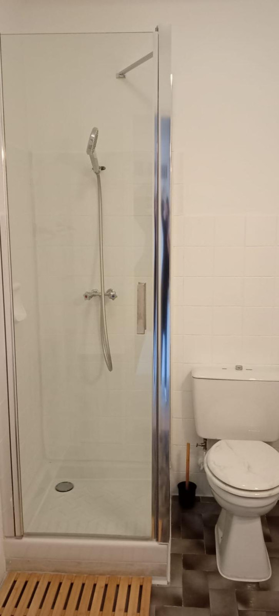 
                                                Location
                                                 Charmant et lumineux studio